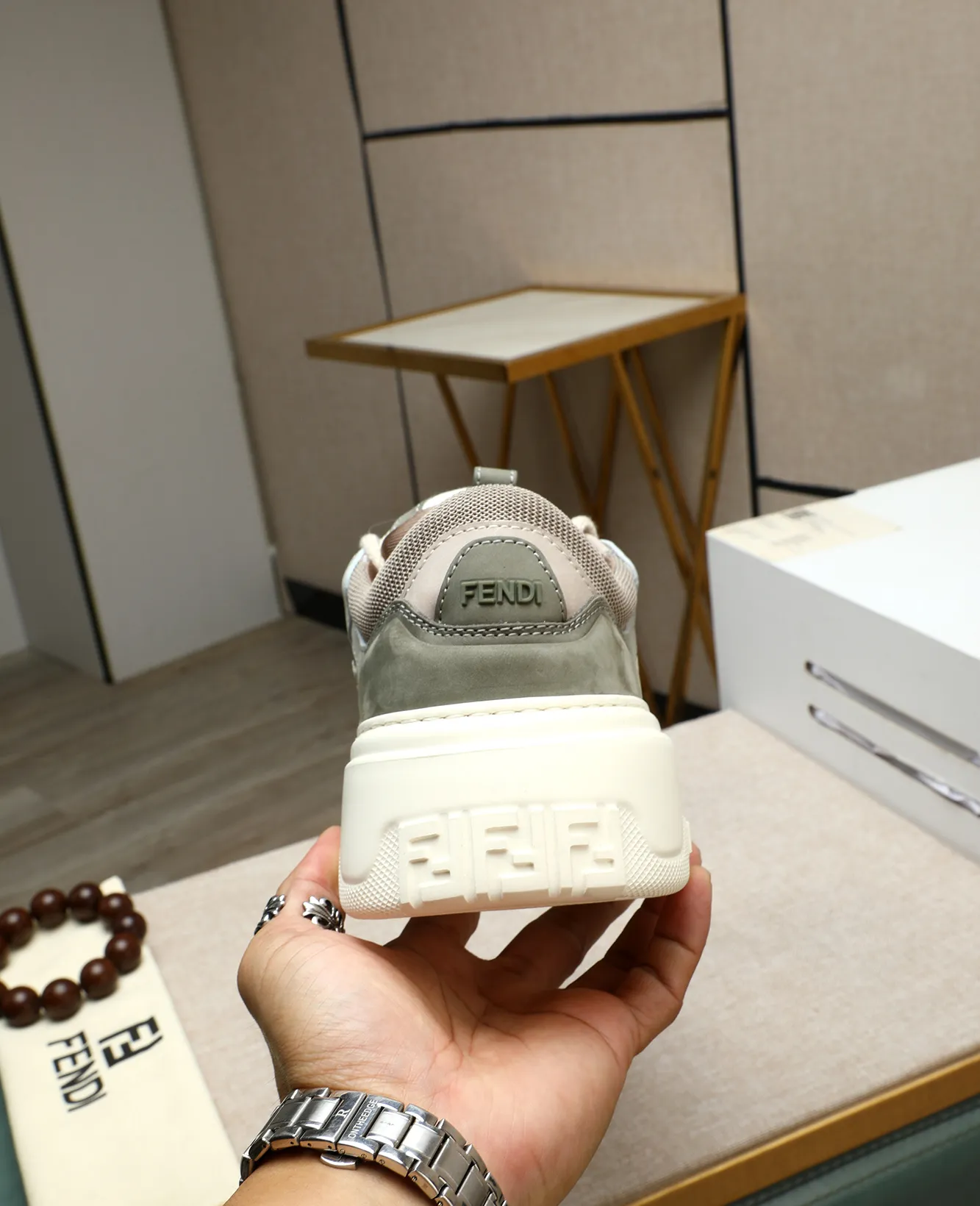 Men's shoes 💰820 [FENDI] Fendi - High-end quality original casual sports shoes - Upper: Nappa calfskin, pebbled calfskin, tongue and heel; injection molded brand logo plastic module - Lining: brand canvas - Outsole: ultra-light TPR foam·rubber; molded outsole -Super high quality control·Fine workmanship: highlighted (high-end·luxury·grade) -Size :39-44 (38, 45, can be customized)